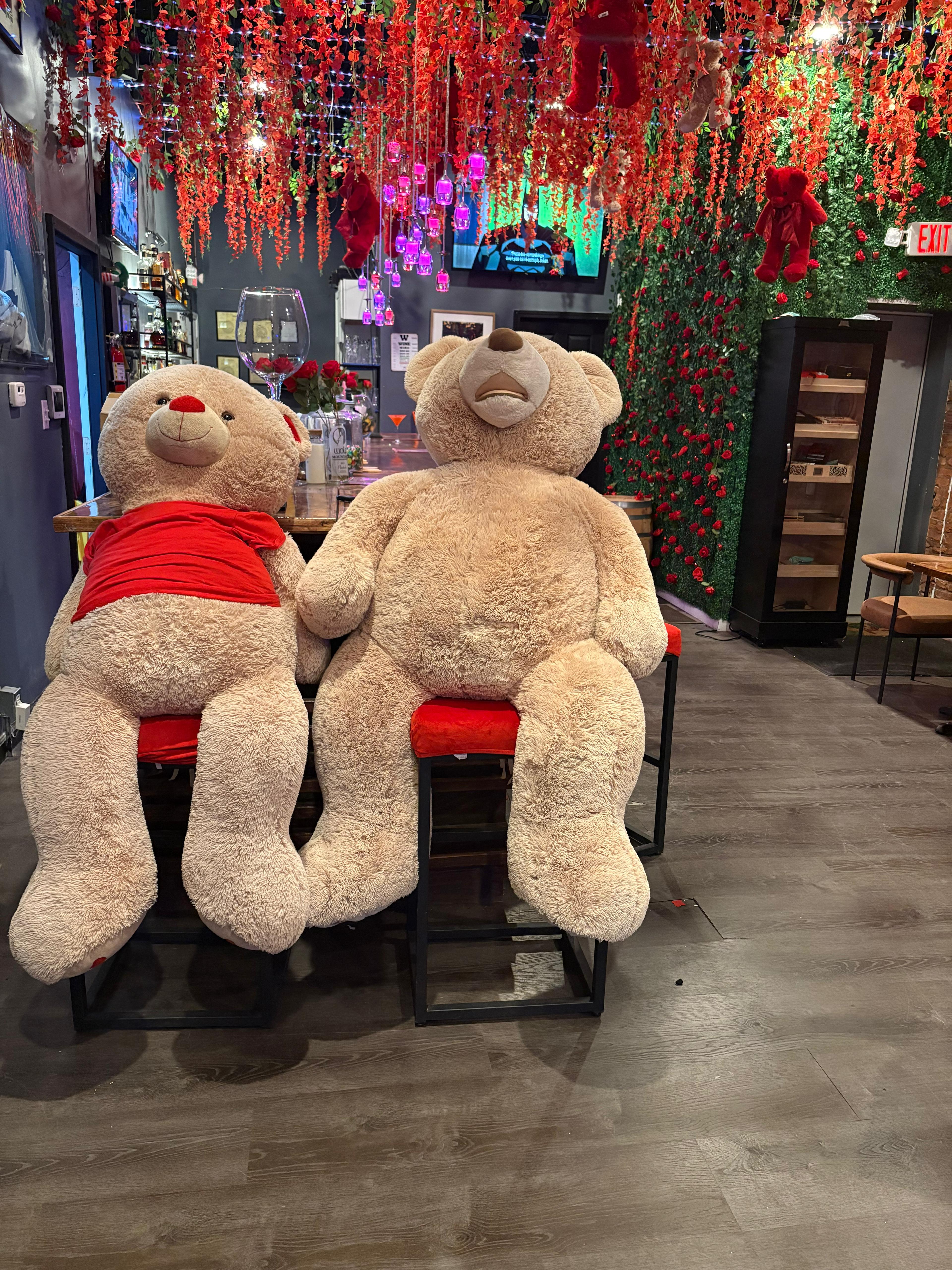 The Valentine's lounge display at Intertwine